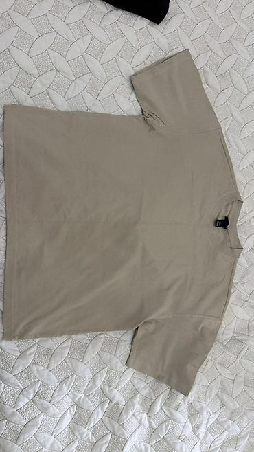 Футболка H&M ‼️новая‼️ - Модель: Oversized Fit (свободный крой) - at lalafo.kg Футболка H&M ‼️новая‼️ - Модель: Oversized Fit (свободный крой) -