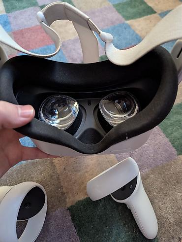 Meta Quest 2: Очки виртуальной реальности Meta Quest 2 Комплектация: - гарнитура VR — 10