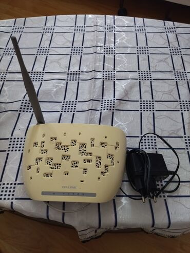 bakcell mifi modem: TP-Link modem.
Prablemsiz