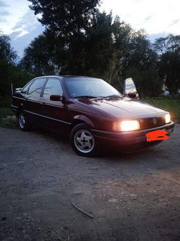 volkswagen golf iv: Volkswagen Passat: 1991 г., 1.8 л, Механика, Бензин, Седан