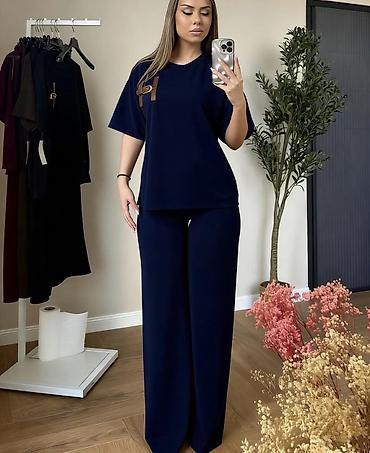 Kompleti: ✅Zenski komplet – široke pantalone i majica kratkih rukava
✅2000 din — 10