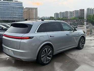 Lixiang: Lixiang L7: 2023 г., Кроссовер — 2