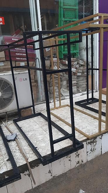 Оборудование для магазинов: Metal geyim asılqan stendləri - Mağazalar, butiklər, sərgi və anbar — 8