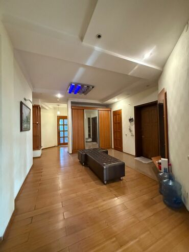 квартиры в районе пишпек: 4 комнаты, 210 м², Элитка, 3 этаж, Евроремонт