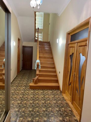 Həyət evləri və villaların satışı: 6 otaqlı, 400 kv. m, Orta təmir -da lalafo.az — 12 Həyət evləri və villaların satışı: 6 otaqlı, 400 kv. m, Orta təmir — 12