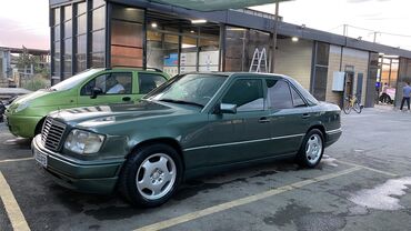 Mercedes-Benz: Mercedes-Benz E-Class: 1994 г., 2 л, Механика, Бензин, Седан