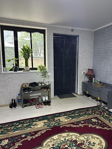 Продажа домов: 4 комнаты, 159 м², 6 соток, Бишкек, Рынок Баят/Азиз Собственник — 10