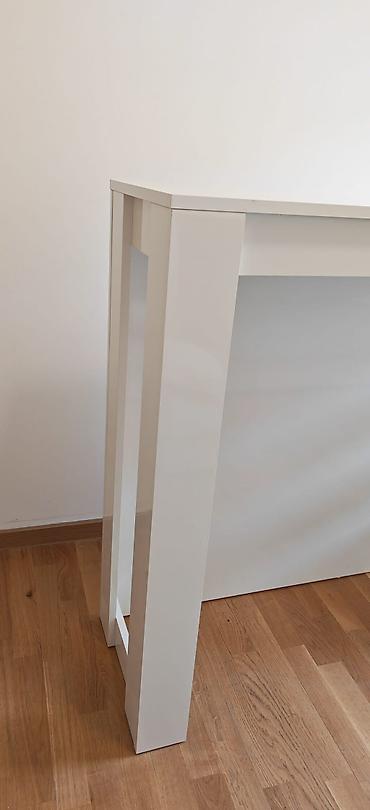 Kuhinjski nameštaj: CENA: Cena samo sanka/pulta 18000 din Cena samo jedne stolice 6000 — 10