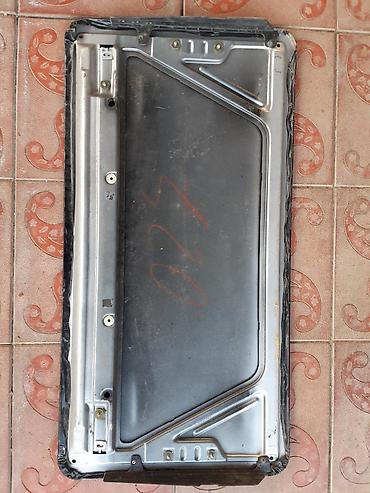 mercedes panel: W202 dəmir lyuk qapağı
(çürüyü,qırığı,çatı yoxdur) — 2