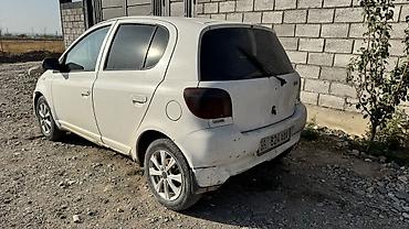 Toyota: Toyota Yaris: 2003 г., 1.4 л, Кол менен иштөөчү, Дизель, Хетчбек — 3