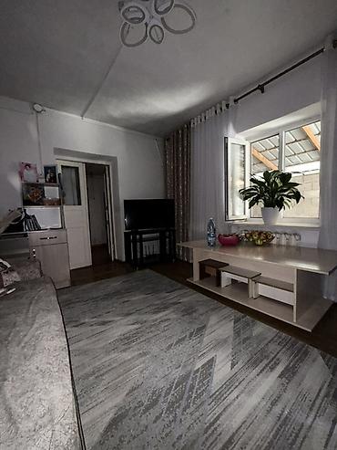 3 комнаты, 70 м², 2300 соток, Бишкек at lalafo.kg 3 комнаты, 70 м², 2300 соток, Бишкек