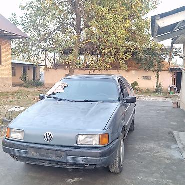 90: Volkswagen Passat: 1991 г., 1.8 л, Механика, Бензин, Седан — 2