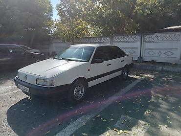 stepwgn rg: Volkswagen Passat: 1992 г., Седан — 1