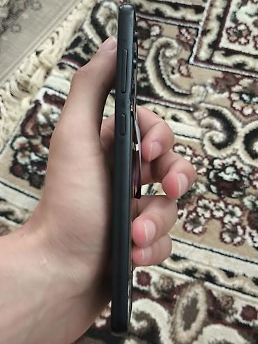 nintendo switch oled: Ekran xarabdı Samsung smartfon (A-seriyası, qara rəng) — 4