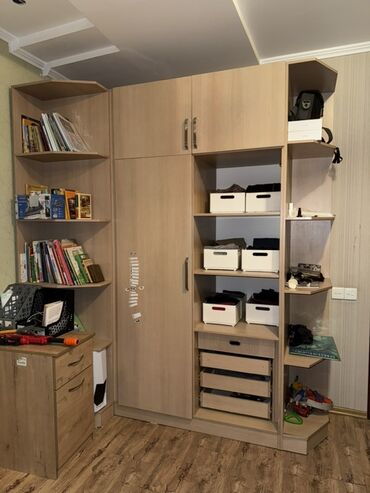 полка на панел: Шкаф для одежды, Б/у, Угловой, Дерево