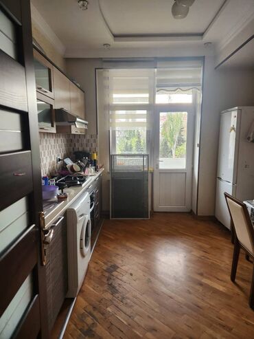 Uzunmüddətli kirayə mənzillər: Neftçilər metrosundan çox yaxın piyada məsafədə,Star İdman — 13