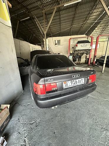 эмблема ауди: Audi A6: 1995 г., 2.6 л, Механика, Бензин, Седан — 8