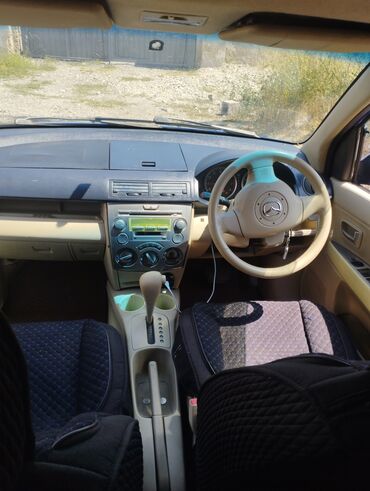 срочно в связи с переездом: Mazda Demio: 2003 г., 1.3 л, Автомат, Бензин, Хетчбек