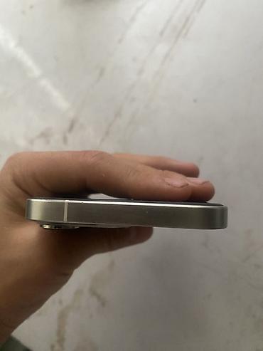 очки ии: IPhone 14 Pro, Б/у, 128 ГБ, Серебристый — 4
