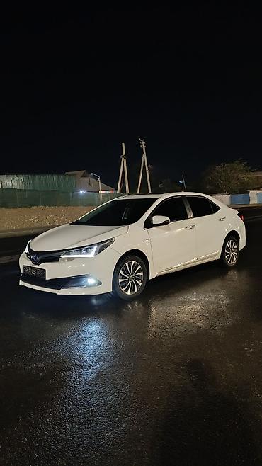 Toyota: Toyota Corolla: 2019 г., 1.8 л, Вариатор, Гибрид, Седан — 1