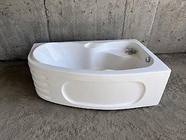 dekor reqemler: Akril künc vanna – ağ rəng, ergonomik dizayn - Material: yüksək — 1