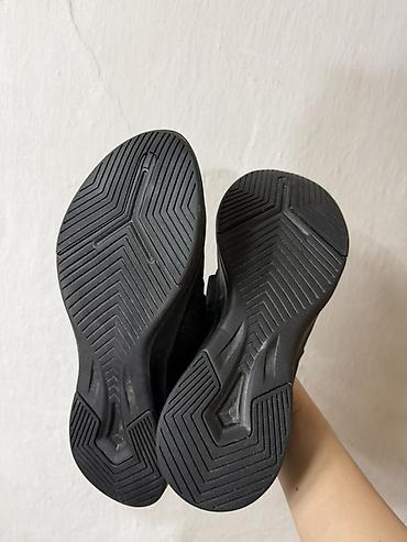 puma 39: Кроссовки, 39, Puma, Б/у, цвет - Черный, Самовывоз — 4