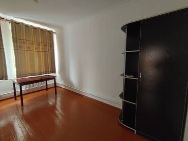 долгосрочная аренда каракол: 120 м², 1 комната, Утепленный, Бронированные двери, Парковка