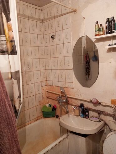 квартиры 2 комнаты: 2 комнаты, 46 м², 104 серия, 2 этаж, Старый ремонт