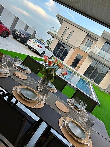 Həyət evləri və villalar: Merdeken isti hovuz 4 yatag 1 zal — 6
