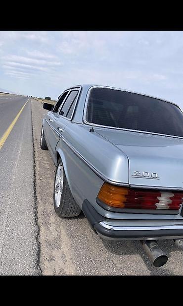 124 e500: Mercedes-Benz W123: 1981 г., 2.5 л, Механика, Бензин, Седан — 3