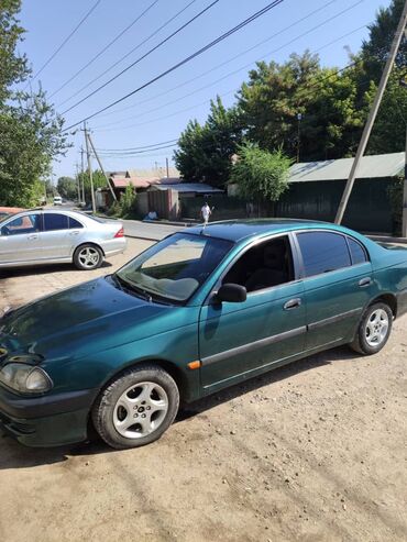 перфорация тормозных дисков: Toyota Avensis: 1998 г., 1.6 л, Механика, Бензин, Седан