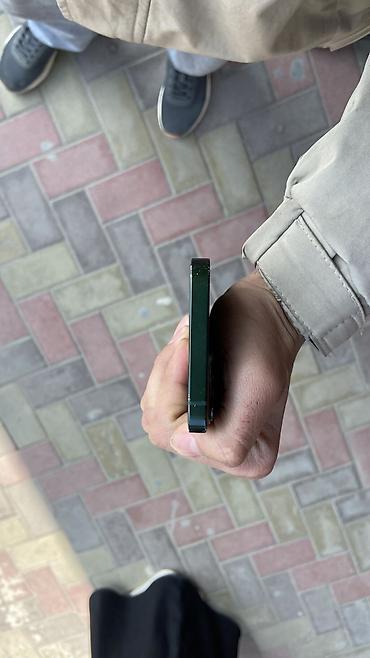 Apple iPhone: IPhone 13, Б/у, 128 ГБ, Зеленый, 87 % — 2