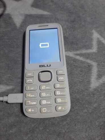 Ostali mobilni telefoni: Telefon BLU ispravan telefon radi na sve mreze,telefon prima dve na lalafo.rs — 13 Ostali mobilni telefoni: Telefon BLU ispravan telefon radi na sve mreze,telefon prima dve — 13