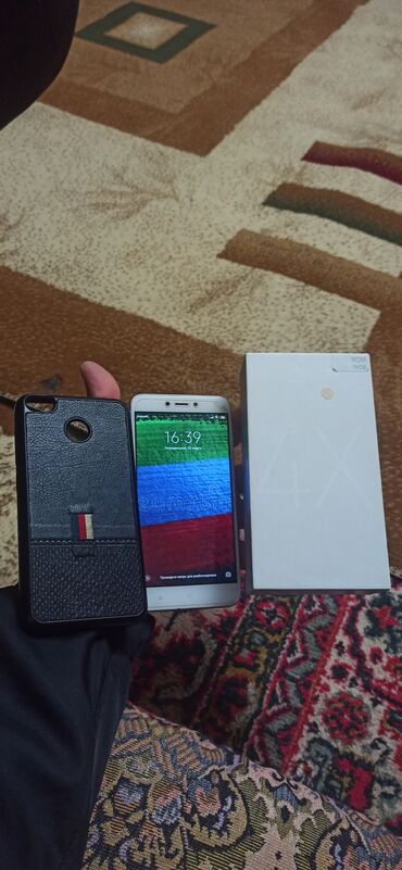 xiaomi 4x: Xiaomi Redmi 4X, 16 GB, 
 Sensor, Barmaq izi, İki sim kartlı
