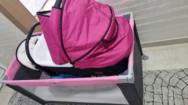 ogradica za bebe: Trodelni set za bebu. Dobro ocuvano. francuska proizvodnja