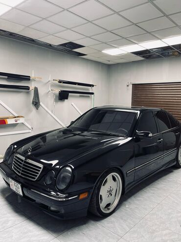 Mercedes-Benz: Mercedes-Benz E-Class: 1998 г., 5.5 л, Автомат, Бензин, Седан