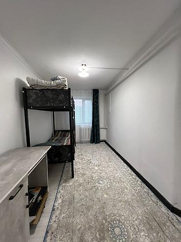 Продажа коттеджей и домов: 🏡 **ПРОДАЁТСЯ ДОМ** 📍 Район: Новопавловка 🏠 Комнаты: 3 📐 Площадь дома — 4
