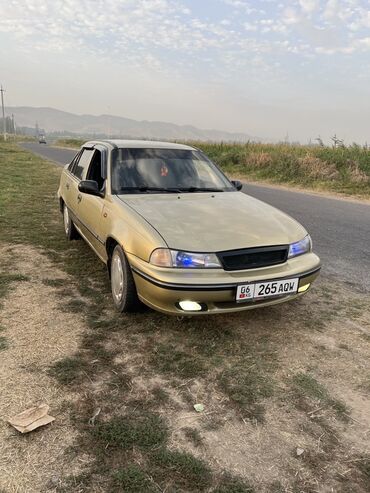 шыны на ниву: Daewoo Nexia: 2007 г., 1.6 л, Механика, Бензин, Седан