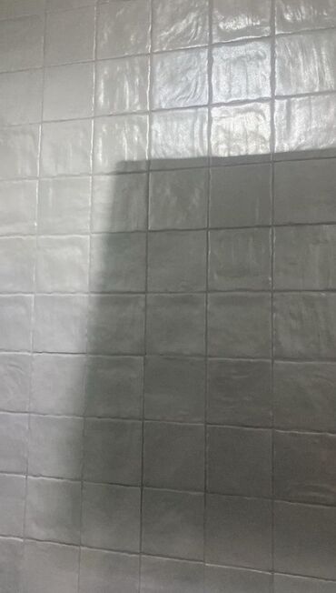 Кафель и метлах: Продаю плитку высокого качества — 30 м² Продаю отличную плитку