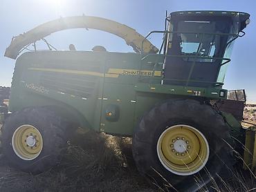 трактор мешалка: Кормоуборочный комбайн John Deere 7350 с кукурузной жаткой Kemper 445 — 1