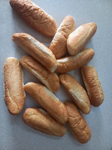 живой корм: Продаю сухой хлеб на корм животных