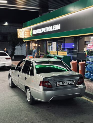 нехся 2: Daewoo Nexia: 2008 г., 1.6 л, Механика, Бензин, Седан