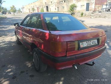 89: Audi 80: 1989 г., 1.8 л, Механика, Бензин, Седан — 4