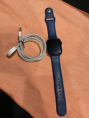 часы каприз: Apple Watch 6. 44mm. В отличном состоянии. Без царапин и сколов. Был в