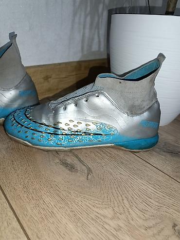 муж красовки: Футбольные бутсы/сороконожки Adidas Predator (взрослые) РАЗМЕР 40 - — 4