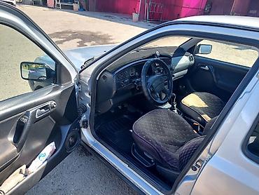 golf b4: Volkswagen Golf: 1997 г., 1.6 л, Механика, Бензин, Хэтчбэк — 4