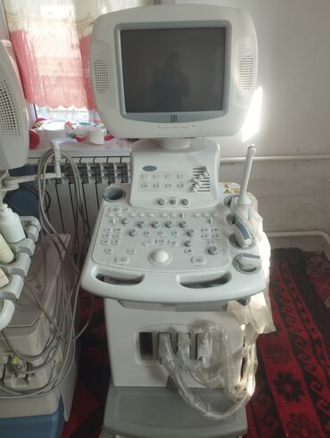 Медицинское оборудование: Срочно Срочно продается УЗИ аппарат Тошиба(японский) в комплекте at lalafo.kg — 2 Медицинское оборудование: Срочно Срочно продается УЗИ аппарат Тошиба(японский) в комплекте — 2