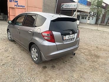 Honda: Honda Fit: 2010 г., 1.3 л, Вариатор, Бензин, Хэтчбэк — 6