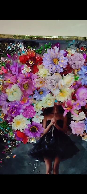 divar bəzəkləri: Məhsul: 3D mix-media dekorativ tablo Təsvir: - Mövzu: Qara qısa donlu — 2