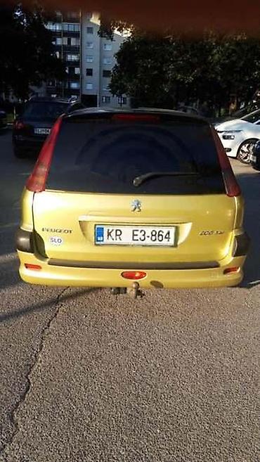 KOMPLET AUTO U DELOVIMA ZA PEUGEOT 206, 207 — 1